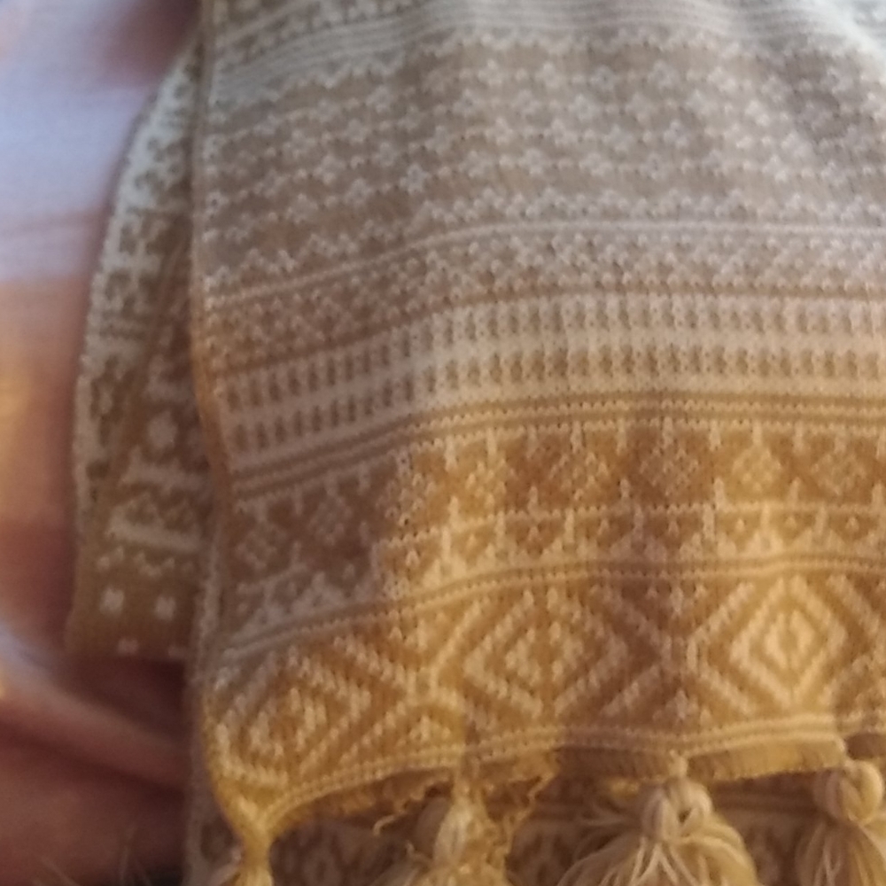 Scarf - Picture 2 of 2